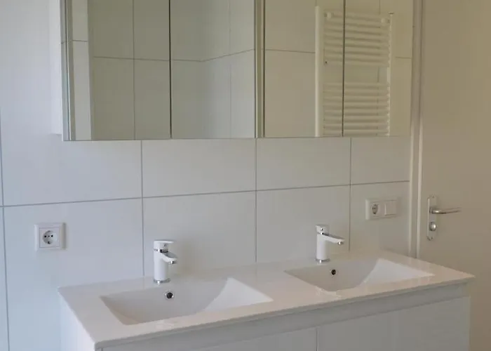 Resort Schaelsbergerbosch- 2 Bath Fireplgarde