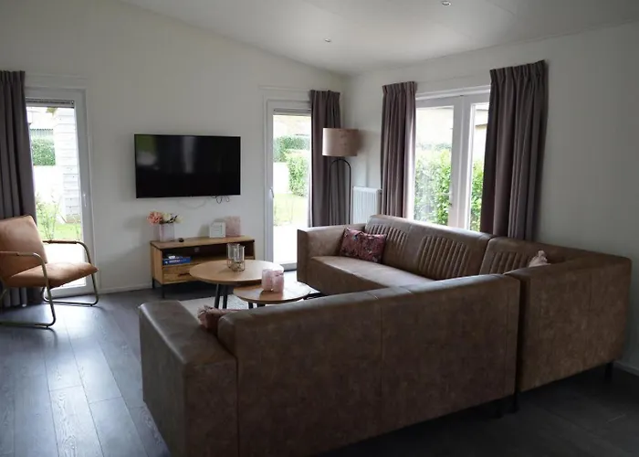 Schaelsbergerbosch- 2 Bath Fireplgarde Resort *