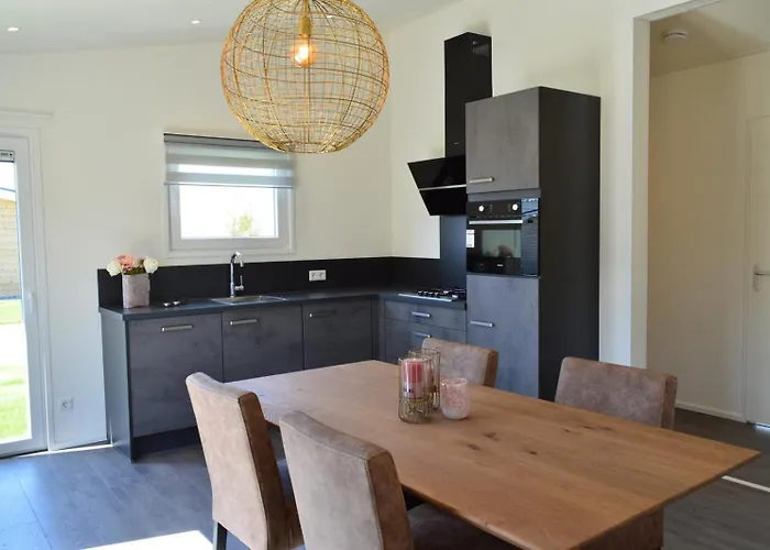 Schaelsbergerbosch- 2 Bath Fireplgarde Cadier en Keer