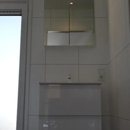 Schaelsbergerbosch- 2 Bath Fireplgarde *