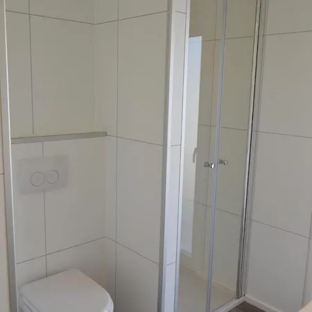 Schaelsbergerbosch- 2 Bath Fireplgarde *